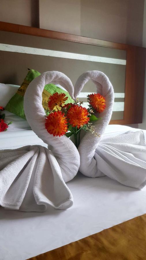Patong V Hotel Экстерьер фото