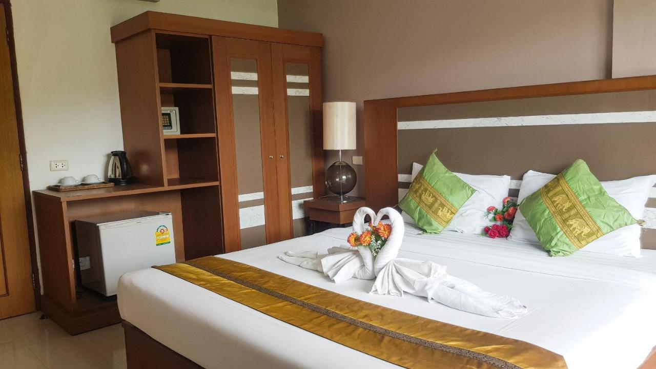 Patong V Hotel Экстерьер фото